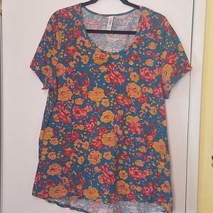 LuLaRoe Green Floral Perfect Tee
